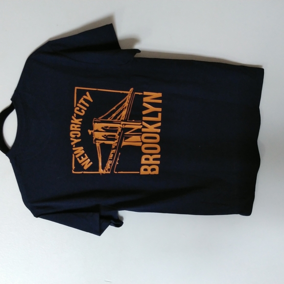 NYC Brooklyn Short Sleeve Crew Neck T-Shirt - Picture 6 of 7